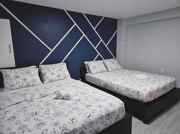 2 bedrooms, iron/ironing board, WiFi, bed sheets