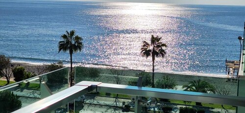 SEA FRONT "Luxury Residence" Large Studio Apt.  (35)