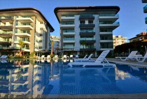 Indoor pool, outdoor pool