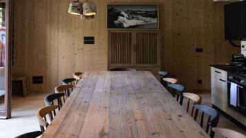 Apartment | Tempat makan