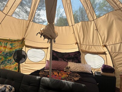 Glamping at the Promised Land Campground- The Vidalia Tent