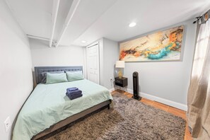 4 chambres, fer et planche à repasser, Wi-Fi, draps fournis