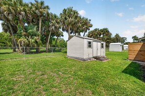 Exterior - Charming 3-bedroom house with AC, WiFi in peaceful Alva (Alva)