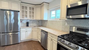 Microwave, oven, stovetop, dishwasher