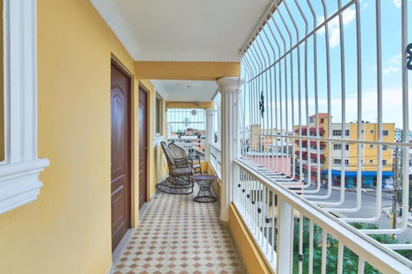 Căn hộ Premium, bếp | Quang cảnh ban công