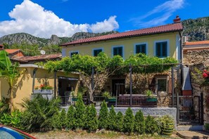 House | Exterior - Adorable Home With Bubble Bath (Vinodol)