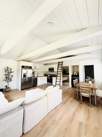 Charming luxury cottage in the heart of Boiling Springs