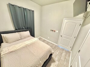 3 dormitorios, escritorio, tabla de planchar con plancha y wifi gratis
