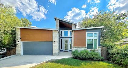 Luxury Modern Home Frost/Freeman/Pearl/Riverwalk