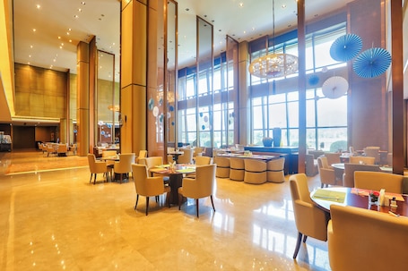 Daily buffet breakfast for a fee