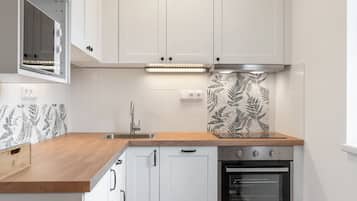 Refrigerador, microondas, horno y lavavajillas