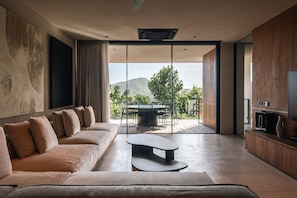 Living area - Villa LAYANG - 4 Bedroom Villa at Tampah Hills (West Nusa Tenggara)