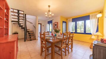 Villa | Restauración