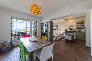 Dining - Apartment in L'escala With Sea Views & Pool (L'Escala)