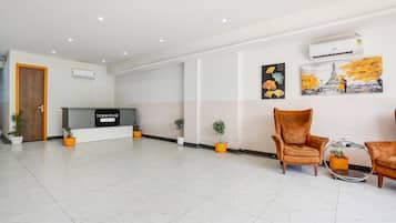 House | Reception