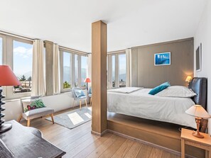 3 chambres, bureau, accès Internet