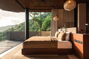 3 bedrooms, iron/ironing board, WiFi, bed sheets - Villa Awasi - 3 Bedroom - 1 TV room with sofa bed at Tampah Hills (West Nusa Tenggara)