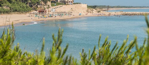 Beautiful Villa Near Cala Montgo Beach