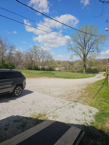 Rustic campground in Kansas City. FIFA World Cup ready to rent private compound