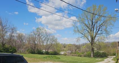Rustic campground in Kansas City. FIFA World Cup ready to rent private compound