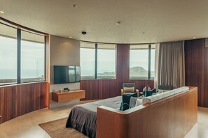 4 Schlafzimmer, Bügeleisen/Bügelbrett, WLAN, Bettwäsche