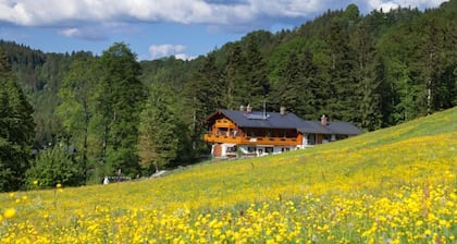 Vacation apartment Kehlstein, for 1-2 persons, one separate bedroom