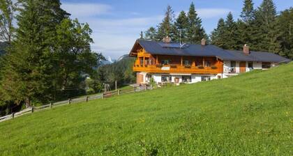 Vacation apartment Kehlstein, for 1-2 persons, one separate bedroom