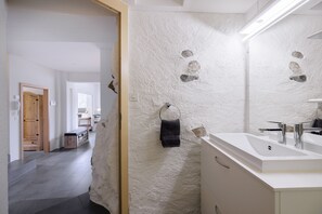 Haartrockner, Handtücher