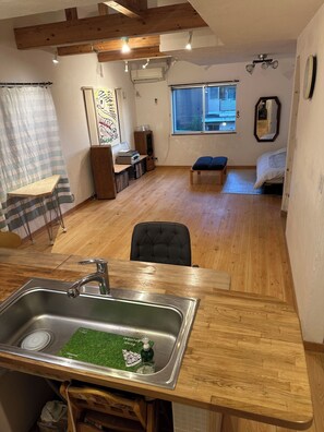 1 bedroom, desk, iron/ironing board, free WiFi - GreenRoadTokyoHouse Eco Family friendly residence (Kodaira)