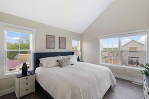 3 chambres, fer et planche à repasser, Wi-Fi gratuit, draps fournis