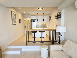Apartment | Dining - Apartment Near Cala de la Creu Beach (L'Escala)