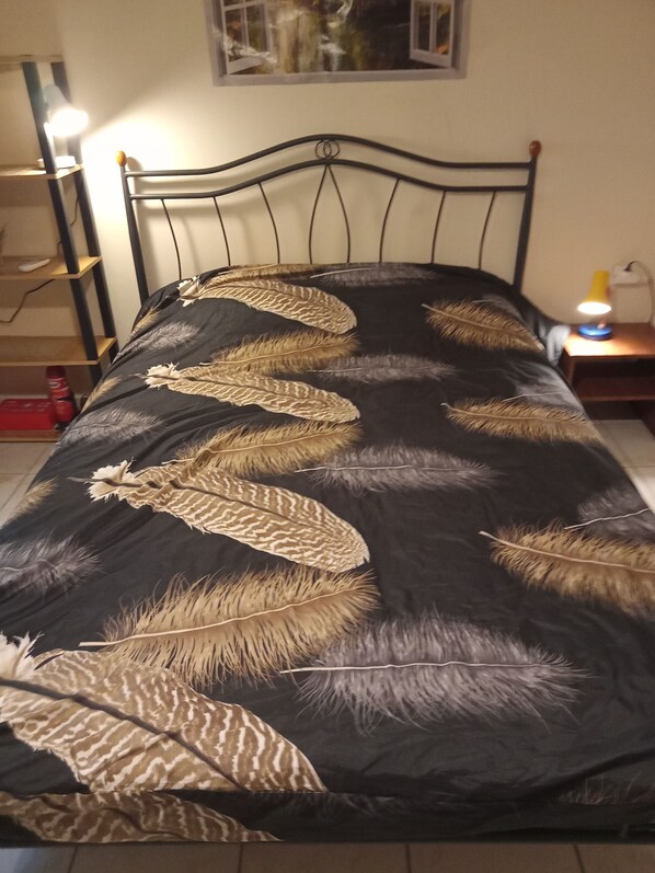 1 makuuhuone, työpöytä, silitysrauta/-lauta, ilmainen Wi-Fi