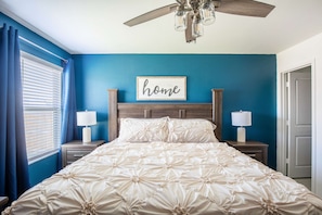 3 bedrooms, travel cot, free WiFi, bed sheets