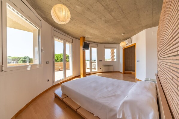 فيلا | 4 عدّة غرف نوم ومكواة/لوح كي