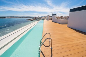 Pool - Apartment in L'escala Near Beaches & Empuries (L'Escala)