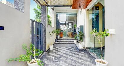 Luxurious Stays at Sector 116 Noida