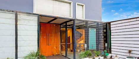 House | Reception