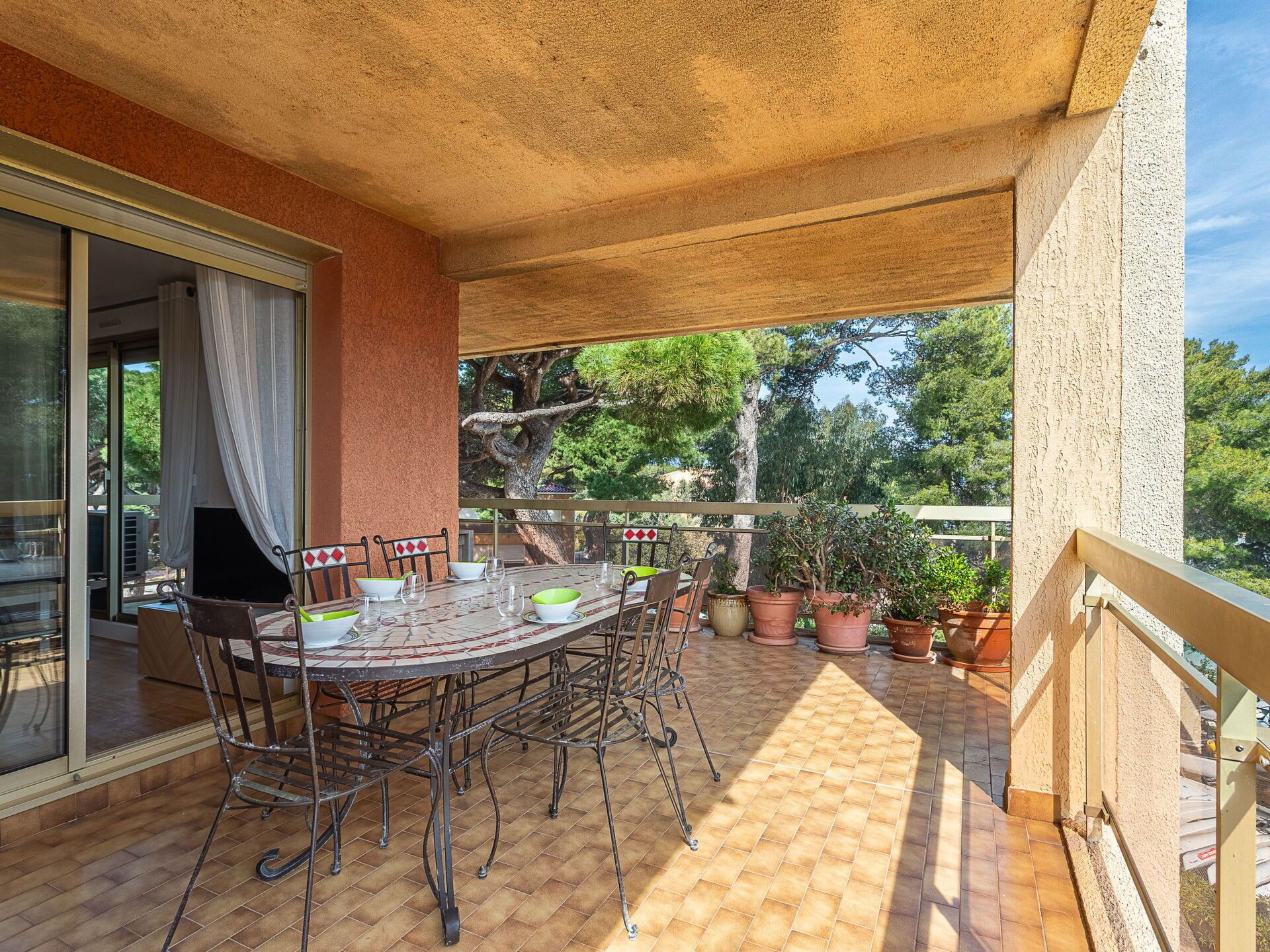 Wood, Furniture, Chair, Shade, Outdoor Furniture, Balcony, Wood Stain, Garden, Eco Hotel, Estate