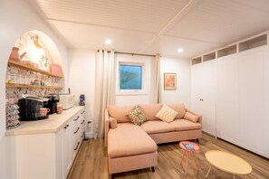 Interior - Caribou Studio with Sea View (Île-de-Lamèque)