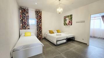 Biệt thự | 4 phòng ngủ, bàn ủi/dụng cụ ủi quần áo