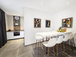 Villa | Dining - Villa in L'escala Near Empuries Ruins (L'Escala)