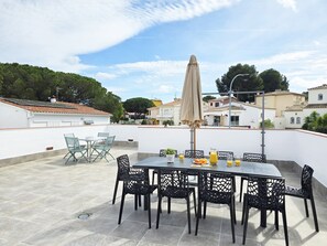Villa | Balcony