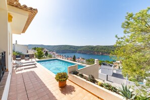 Villa | Balcony - Villa With Views in Costa Brava (L'Escala)