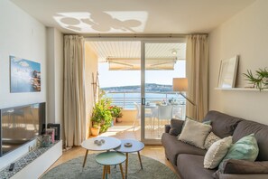 Apartment | Living room - Apartment in L'escala Near Riells Beach (L'Escala)