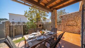 Villa | Outdoor dining