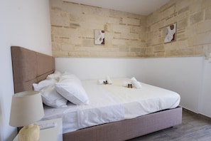 2 bedrooms, Internet, bed sheets