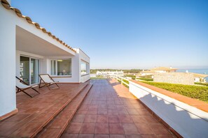 Villa | Balcony