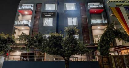 Blissful Stays at Sector 122 Noida