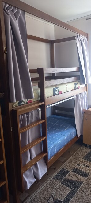 4 bedrooms, in-room safe, iron/ironing board, WiFi