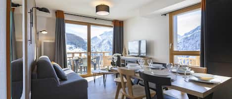 Apartment | Living area